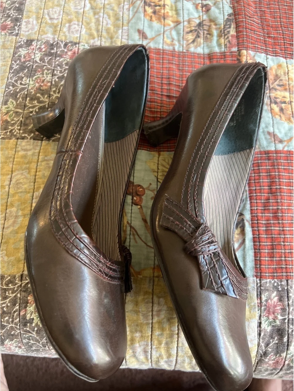 Mudd Brown Leather Mid-Heel Pumps with Tassel Detail